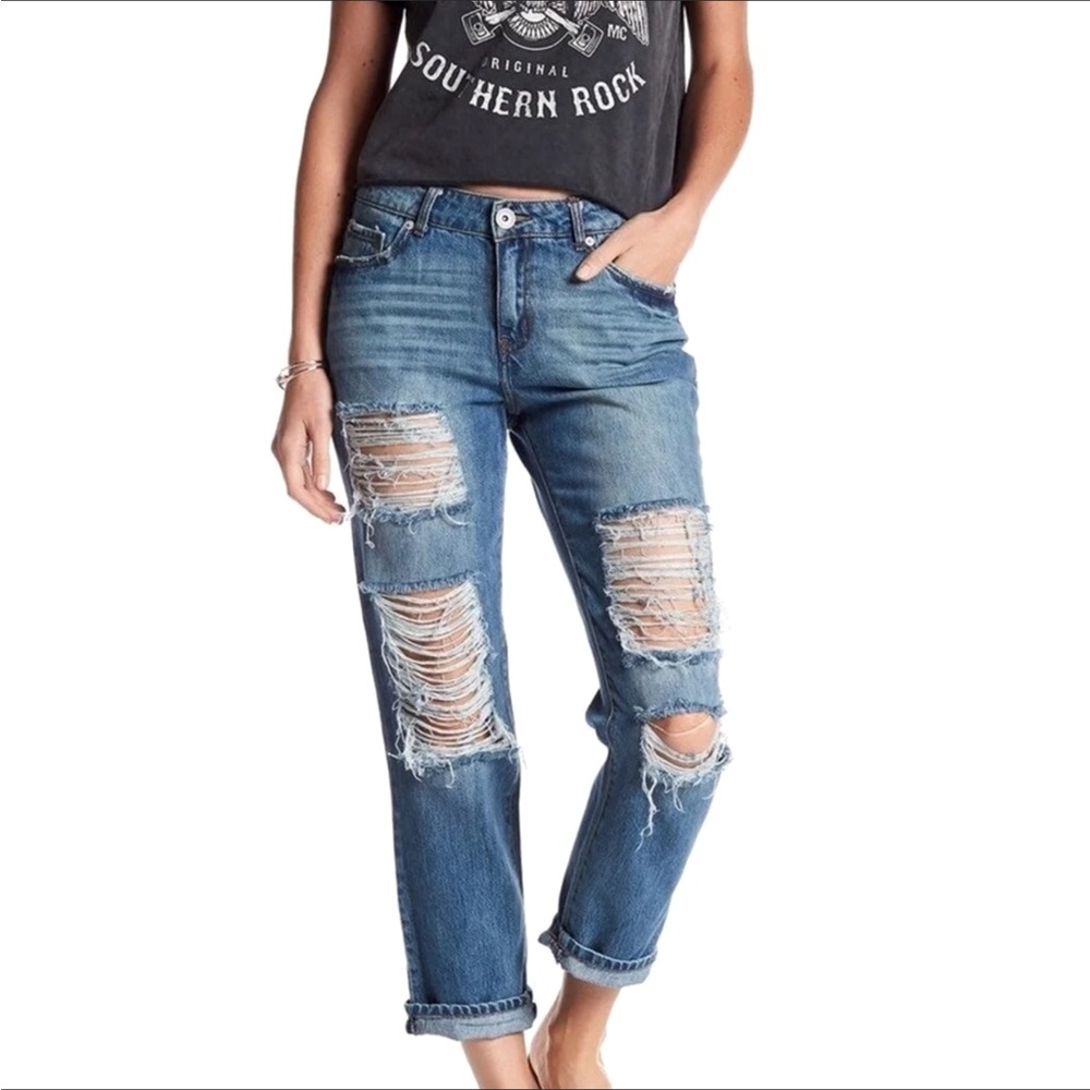 Band of Gypsies Quinn Crop Distressed Jeans